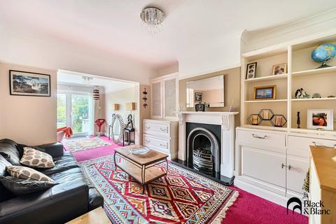 undefined, Pickhurst Green, Hayes, Bromley, BR2