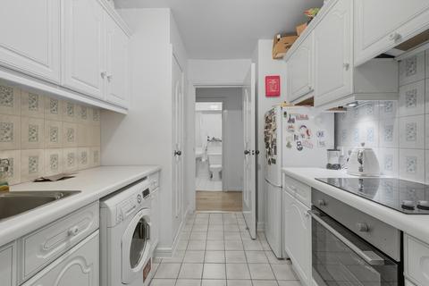 2 bedroom flat for sale, Mercury Court, London E14