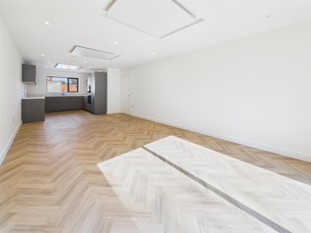Kitchen/Living Area