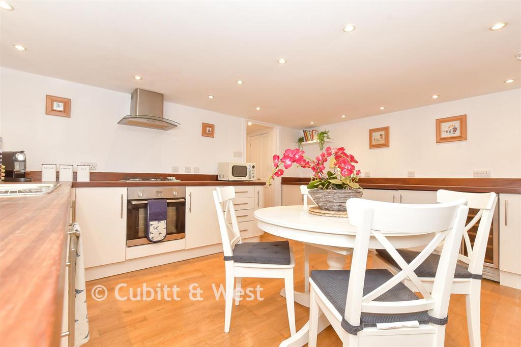 Lounge/ Kitchen/Diner