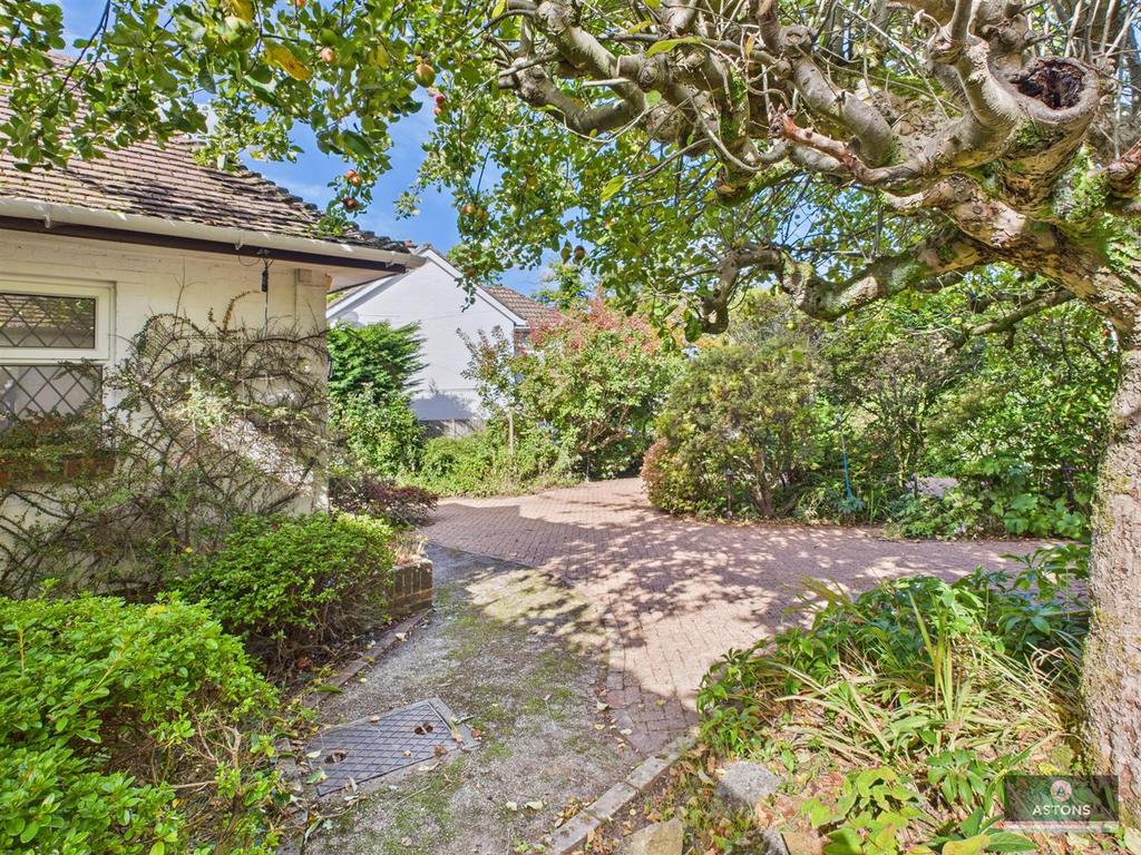 CAM04622 G0-PR0066-STILL022.jpg