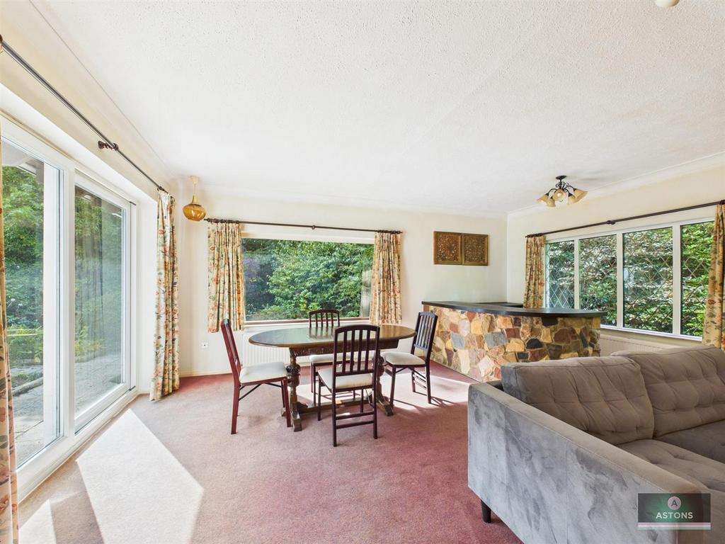 CAM04622 G0-PR0066-STILL010.jpg