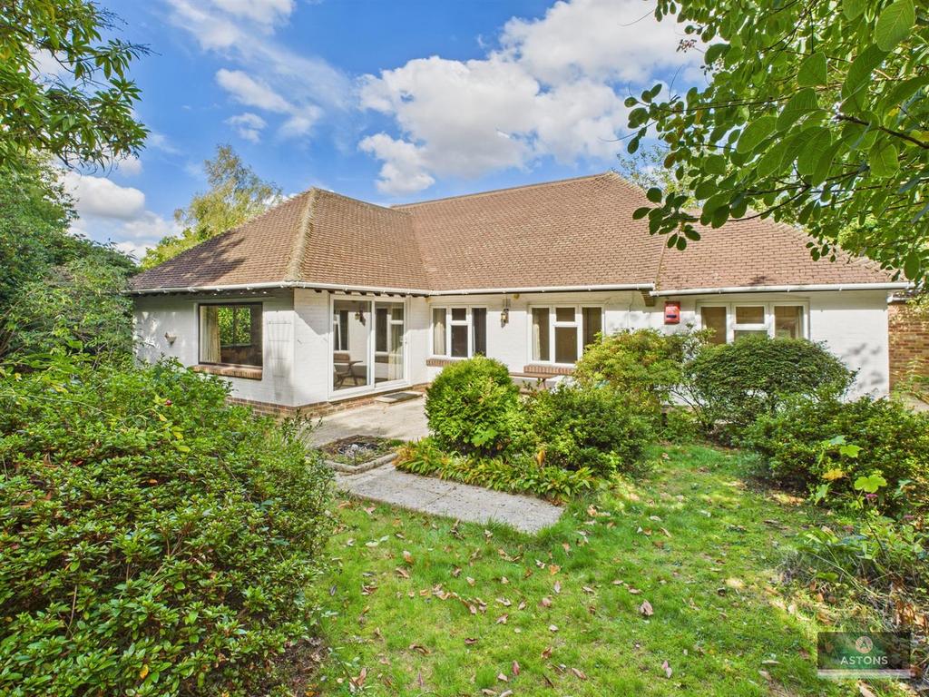 CAM04622 G0-PR0066-STILL015.jpg