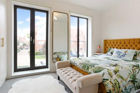 undefined, Henry Darlot Drive, London NW7