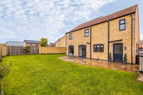 4 bedroom detached house for sale, Cleveland Avenue, North Hykeham LN6