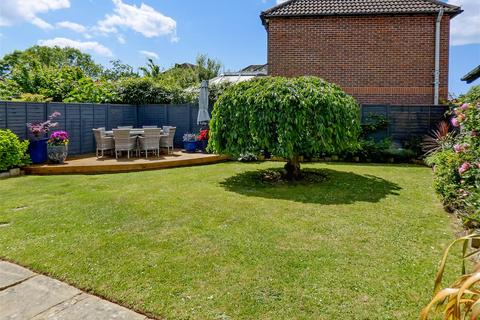 4 bedroom detached house for sale, Cowdray Close, Rustington BN16