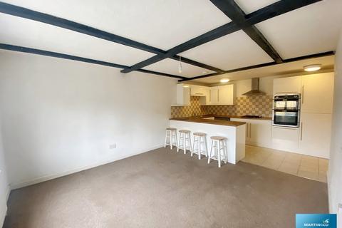 3 bedroom semi-detached house to rent, Christchurch Road, Ringwood