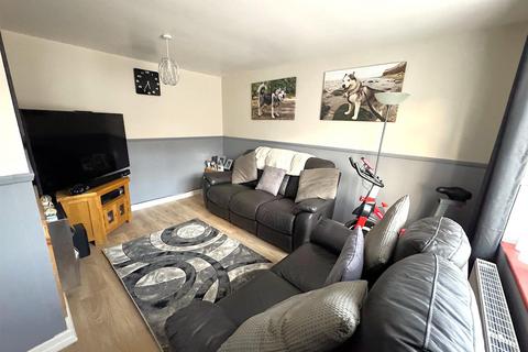 34 Blake Road, Corby, NN18 9LN