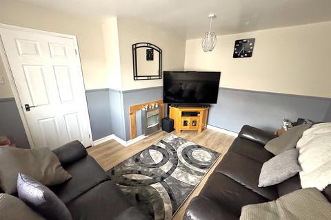 34 Blake Road, Corby, NN18 9LN