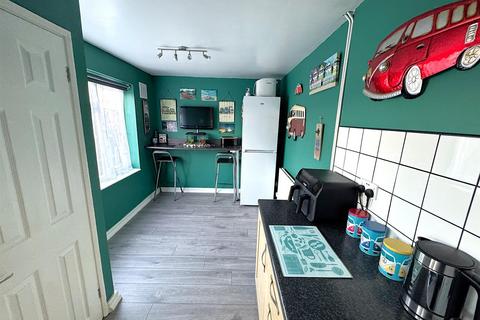 34 Blake Road, Corby, NN18 9LN