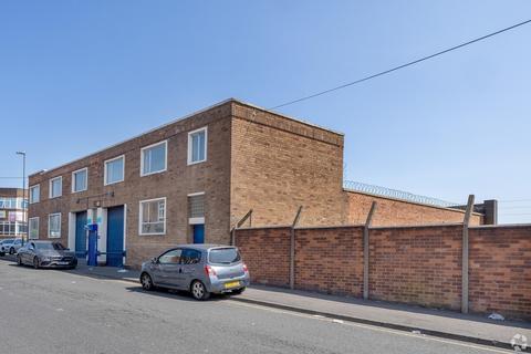 Industrial development to rent, 1-11 New Summer St Birmingham B19 3QN