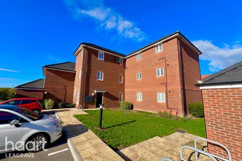 undefined, Cresswell Edge, Dunstable