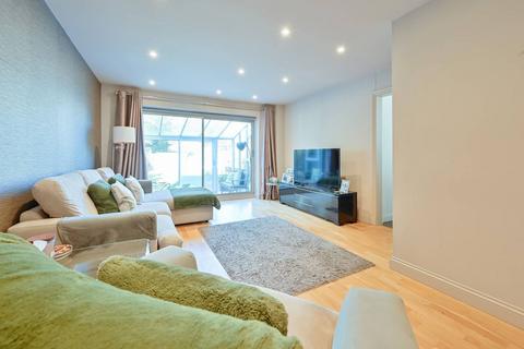 undefined, Meadowbank, Watford, WD19