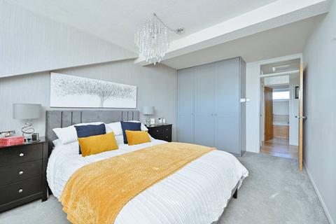 4 bedroom detached house for sale, Meadowbank, Watford, WD19