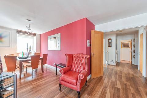 2 bedroom flat for sale, Palgrave Gardens, Baker Street, London, NW1