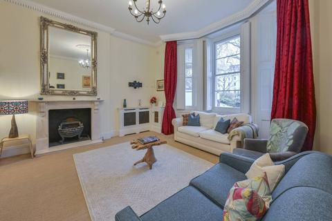 St Georges Square, Pimlico, London, SW1V