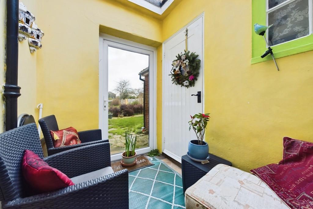 2e7d9d74-CAM01085 G0-PR0520-STILL019