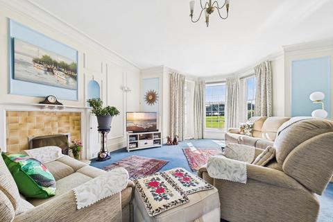 2 bedroom apartment for sale, Sandgate Road, Folkestone