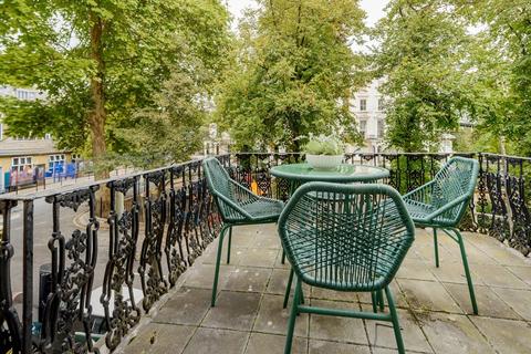 2 bedroom flat for sale, St Stephens Gardens, London W2