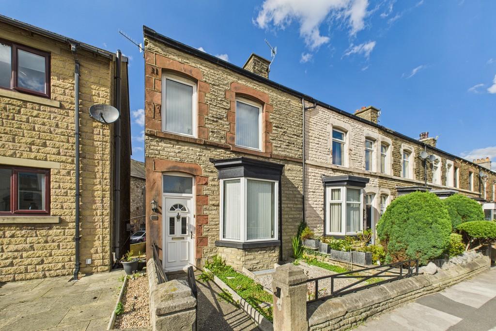 48 Lancaster Road, Carnforth, LA5 9LD 2 bed end of terrace house - £145,000