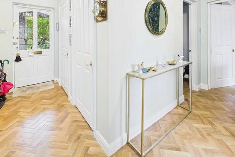 undefined, Flat 4, Crown Hill, Grange-over-Sands, Cumbria, LA11 6AB