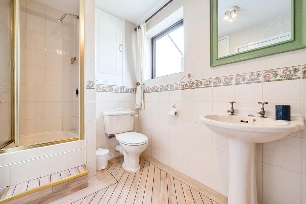 Main bathroom