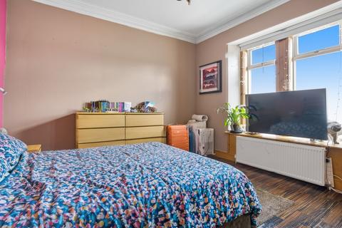 undefined, Hill Place, Alloa FK10