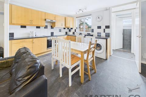 3 bedroom terraced house for sale, Millfield Close, Chichester