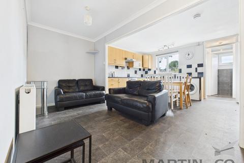 3 bedroom terraced house for sale, Millfield Close, Chichester