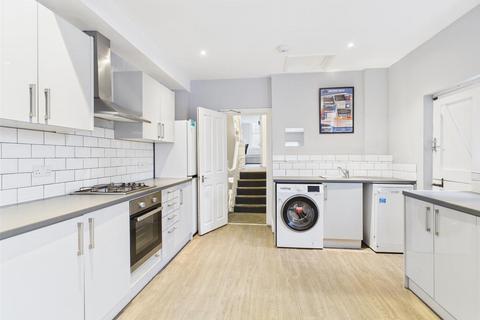 1 bedroom in a house share to rent, Preston Road, Brighton