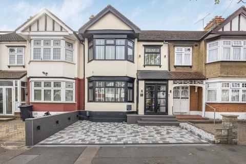 3 bedroom terraced house for sale, Springfield Drive, Ilford, IG2