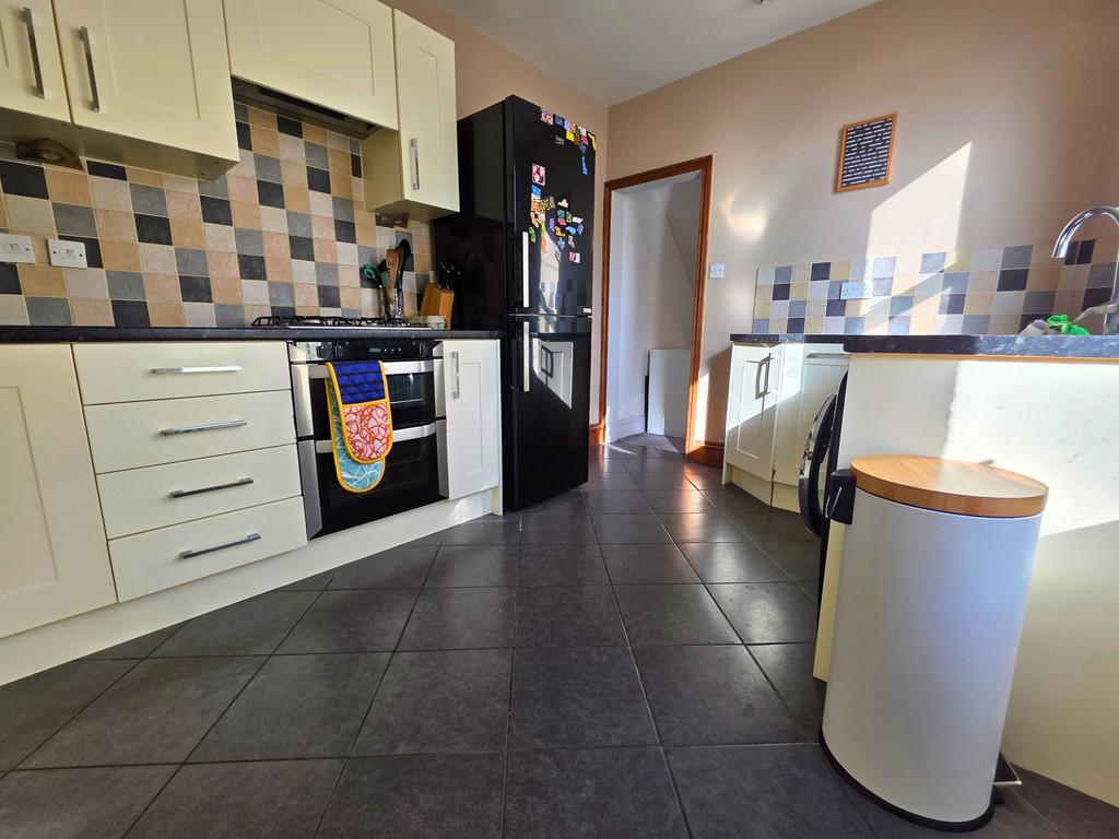 Kitchen 2