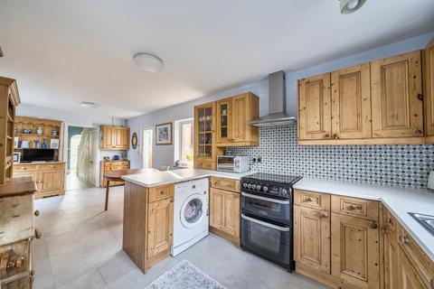 3 bedroom detached house for sale, Dorchester Road, Weybridge, KT13