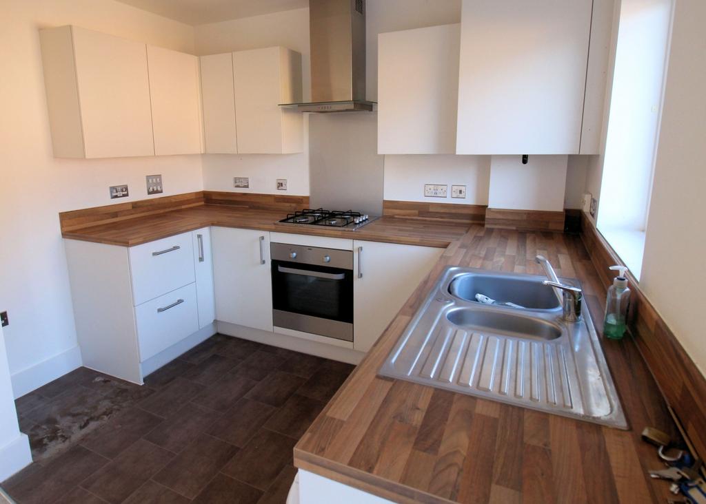 Kitchen 1
