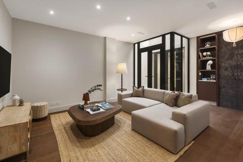 undefined, Victoria Gardens, Notting Hill, London