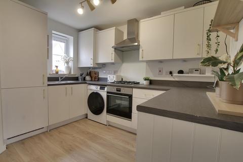 3 bedroom semi-detached house for sale, Fillenham Way , Chatteris