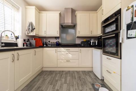 1 bedroom apartment for sale, Bond Road, Warlingham