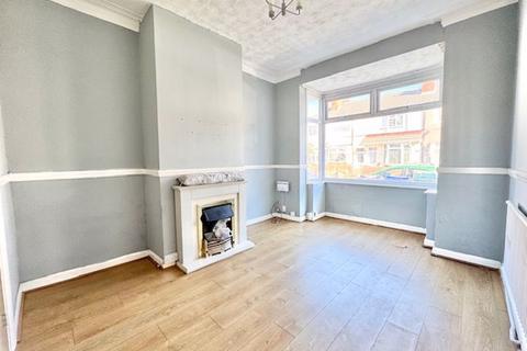 3 bedroom end of terrace house for sale, FAIRVIEW AVENUE, CLEETHORPES