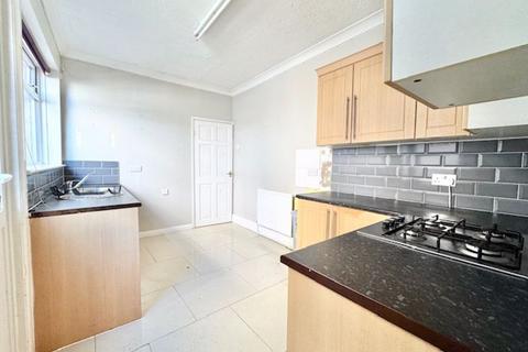 3 bedroom end of terrace house for sale, FAIRVIEW AVENUE, CLEETHORPES