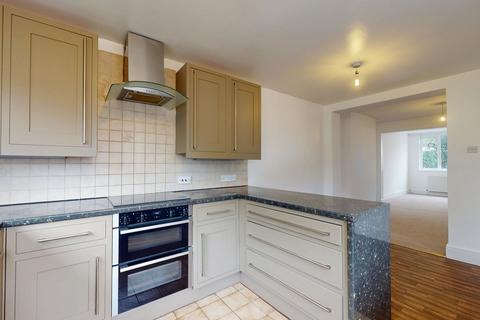 3 bedroom terraced house to rent, Ouseley Close, Marston