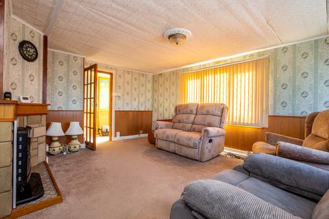 2 bedroom mobile home for sale, Bedford Road, Rushden NN10