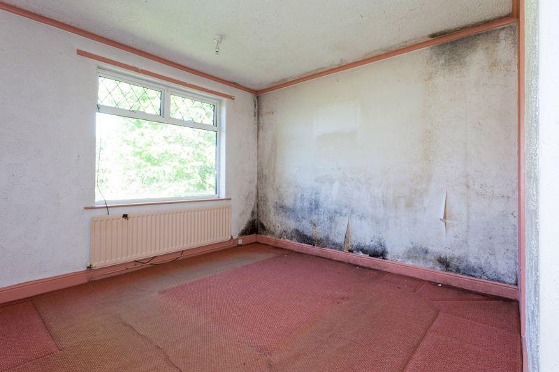 Bedroom 2 side