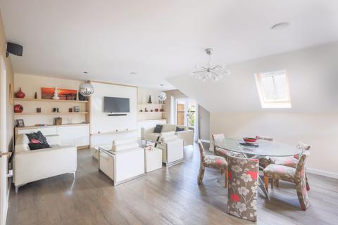 4 bedroom maisonette for sale, Elmfield Square, Gosforth, Newcastle Upon Tyne