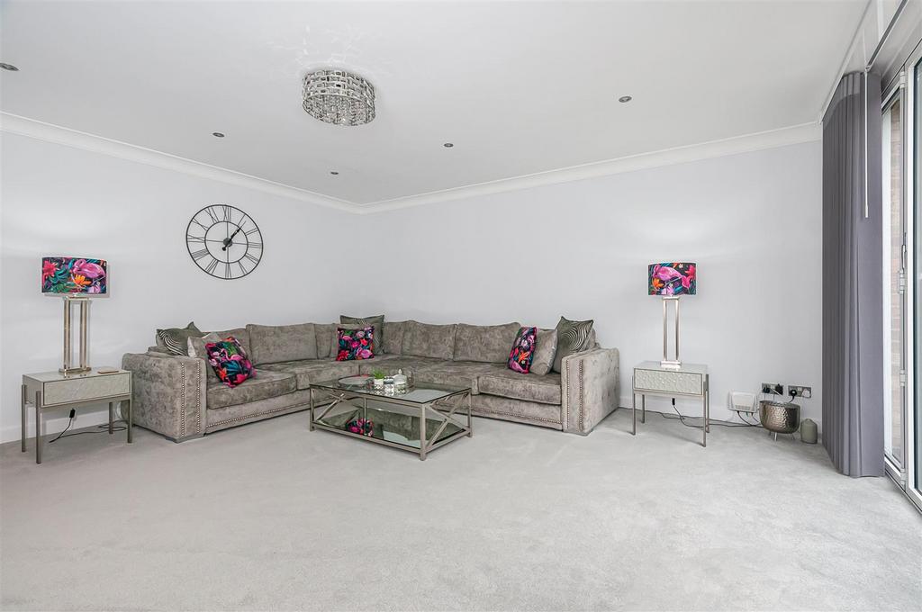 22 Croft Drive17.jpg