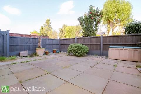 1 bedroom ground floor maisonette for sale, Barclay Court, Hoddesdon