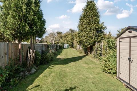 3 bedroom semi-detached house for sale, Medway Avenue, Yalding