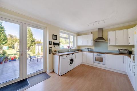 3 bedroom semi-detached house for sale, Medway Avenue, Yalding