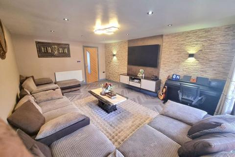 16 Sunningdale Close, Birmingham, B20 1LH