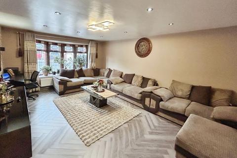 16 Sunningdale Close, Birmingham, B20 1LH