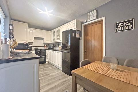 3 bedroom semi-detached house for sale, Coleman Road, Wednesbury